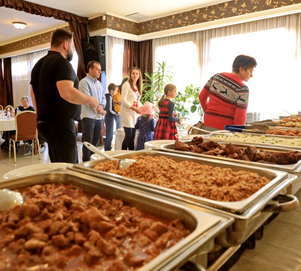 Kornélia Étterem és Cukrászda