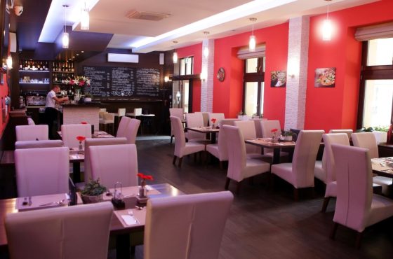 Varkonyi Bistro and Bar